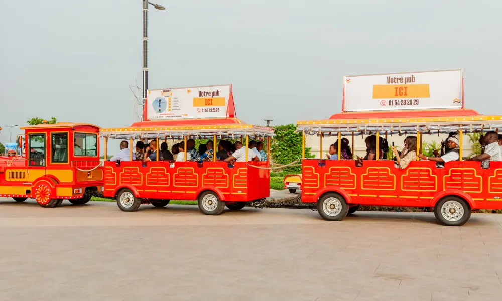 Cotonou: un Petit train siffle pour le tourisme urbain