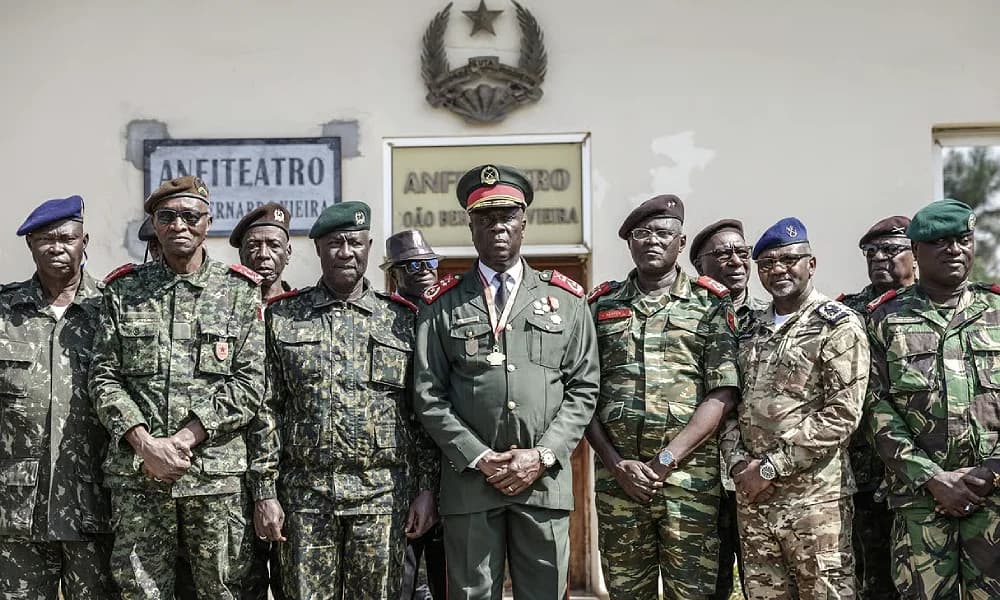 Géostratégie: coup d'Etat en Guinée-Bissau et tensions du tandem à la tête du Sénégal
