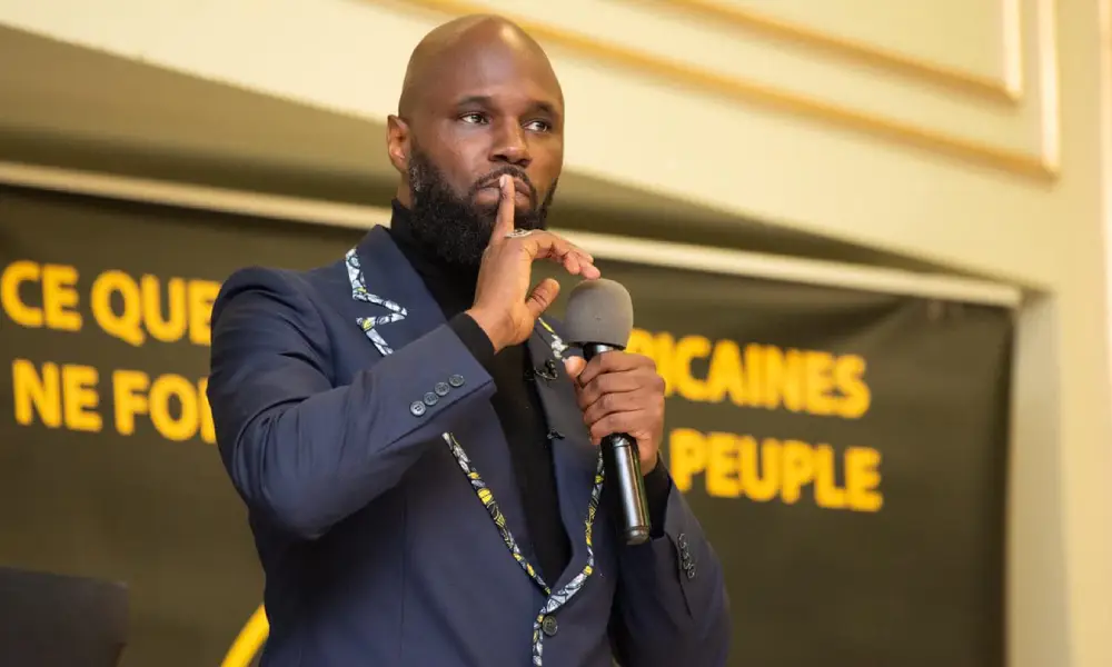 Kemi Seba: l’activiste béninois arrêté en Afrique du Sud